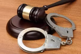 Khởi tố nguyên Trưởng Công an huyện ở Thanh Hóa 