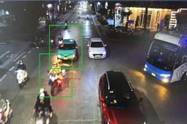 CSGT Hà Nội mở đường đưa sản phụ đau ruột thừa cấp cứu kịp thời 