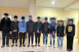 Hai anh em bị nhóm đối tượng chém gây thương tích trước cửa nhà ở Hà Nội