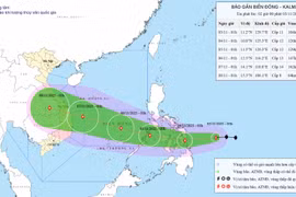 Bão Kalmaegi giật cấp 14 tiến gần Biển Đông và còn mạnh thêm 