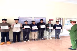 Giáo viên tham gia mua bán, tàng trữ trái phép vũ khí ở Lai Châu