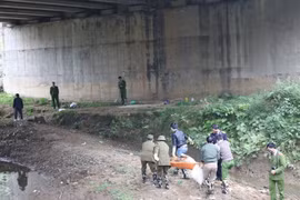 Bí mật trong bao tải dứa tố tội ác kinh hoàng của con nợ