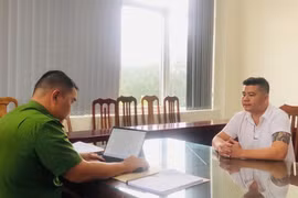 Khởi tố đối tượng cho mượn kho để lắp hàng chục nghìn điện thoại trái phép