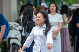 Hôm nay, gần 103.000 thí sinh Hà Nội tham dự kỳ thi vào lớp 10