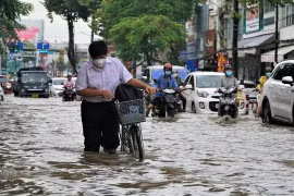 Sở GD&ĐT Hà Nội chỉ đạo khẩn các trường học chủ động ứng phó với mưa lụt 
