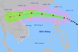 Siêu bão Ragasa mạnh cấp 16, giật trên cấp 17 đang tiến nhanh vào Biển Đông