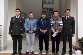 Bắt khẩn cấp 3 đối tượng tàng trữ trái phép vũ khí quân dụng ở Cao Bằng