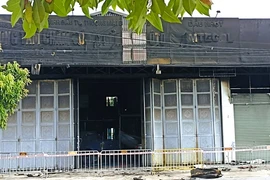 Cháy gara ô tô ở Ninh Bình, một thợ sơn tử vong