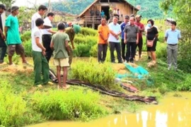 Xác nữ sinh lõa thể trong con rạch tố gã hàng xóm ác nhân