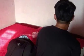 Thiếu niên 16 tuổi bị kẻ giả mạo Công an thao túng tâm lý để 'bắt cóc online'