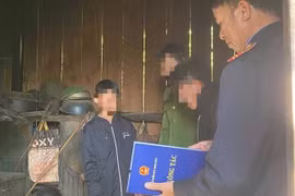 Hai thiếu niên lẻn vào nhà cụ ông ở Lào Cai, khống chế cướp tài sản