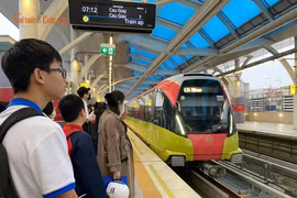 Người Hà Nội chủ động thích ứng với vùng phát thải thấp