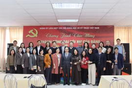 VUSTA tổ chức chương trình về nguồn tại Khu di tích K9 chào mừng Đại hội XIV