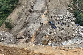 Sạt lở khi thi công thủy điện ở Lai Châu, 5 người tử vong