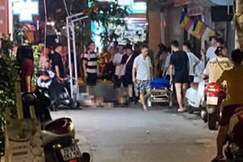 Nam thanh niên rơi từ tầng 4 xuống đất bị thương nặng