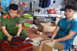 Khởi tố chủ cơ sở sản xuất, buôn bán lượng lớn mỹ phẩm giả