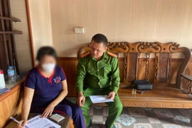 Xử lý người phụ nữ bình luận không đúng chuẩn mực, thiếu văn hóa trên Facebook