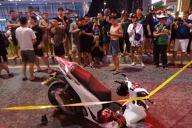 Ai bồi thường vụ xe máy sụt "hố tử thần" trên đường Trường Chinh?