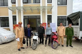 Hai thanh niên ở Sơn La tự quay video vi phạm giao thông đăng lên mạng 