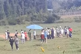 Vết máu trên ống tay áo tố tội ác mẹ kế giết con chồng