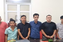 Tụ tập đánh bạc tại nhà, 6 đối tượng bị bắt giữ ở Hà Nội