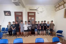 Bắt nhóm đối tượng chặn đánh người đi đường, cướp tài sản