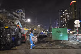 Hà Nội yêu cầu xử lý vụ xe ép rác công nghệ cao "đắp chiếu"