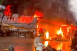 Hỏa hoạn thiêu rụi 2 cửa hàng kinh doanh và nhà dân tại Lai Châu