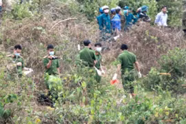 Người phụ nữ chết thảm dưới chân núi và cuộc vây bắt gã 'người rừng' kỳ dị