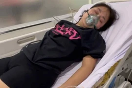 Nhắc nhở chuyện đỗ ô tô, nữ chủ quán ở Hà Nội bị đánh nhập viện 