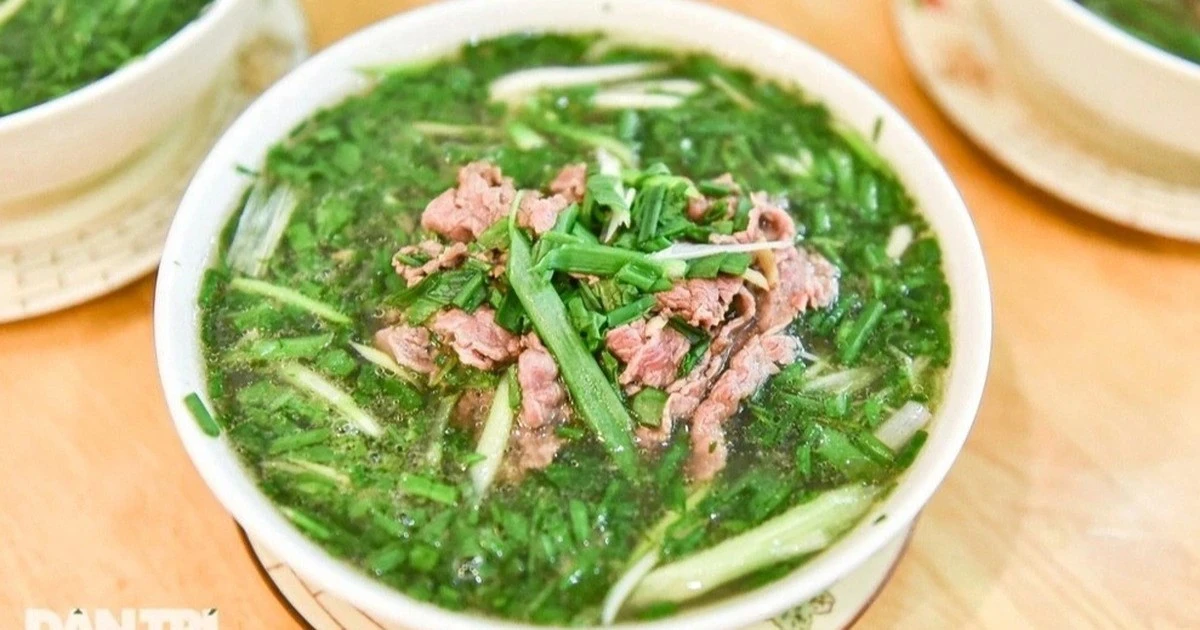 [VIDEO] Xăng giảm hơn 10.000 đồng/lít, vì sao bát phở vẫn neo giá 90.000 đồng?