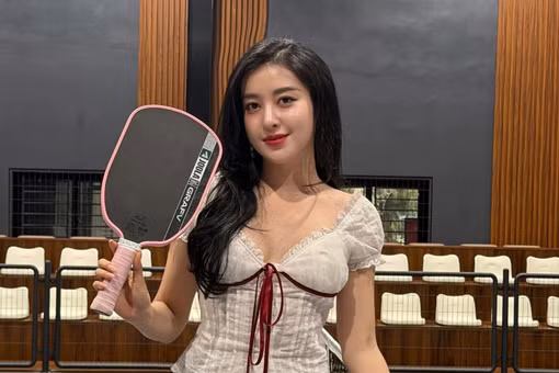 Á hậu Huyền My ra sao sau khi rời công việc biên tập viên thể thao?