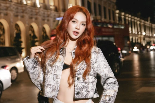 Minh Hằng dạo phố với mốt lộ nội y khoe eo săn chắc