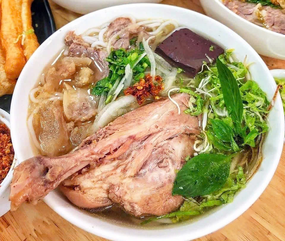 Bún chìa - đặc sản nức tiếng của Buôn Ma Thuột