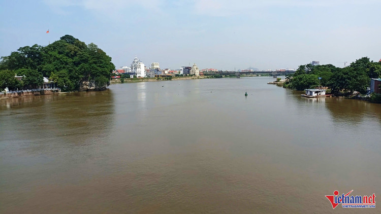Dự án Nạo vét sông Đáy, đoạn từ cầu Gián Khẩu đến cửa Đáy và các tuyến nhánh qua sông Đáy để thoát lũ cho sông Hoàng Long gần 10.000 tỷ đồng là một trong 6 dự án bị thanh tra. w-nao-vet-song-day-3529.jpg