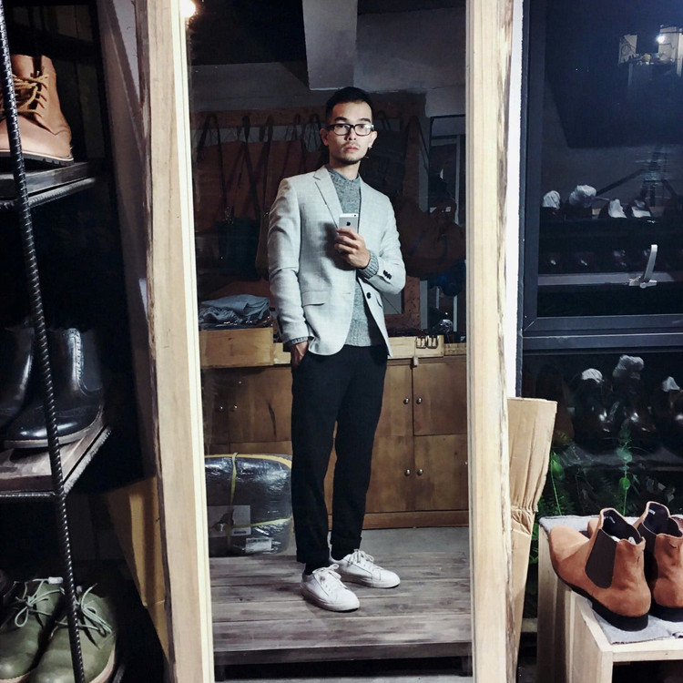 Anh Bình Đặng rẽ hướng kinh doanh giữa thời buổi khó khăn. anh-1-binh-dang.jpg