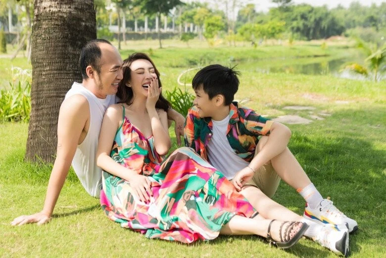 Hôn nhân bền chặt sau năm tháng gian truân của Thu Trang - Tiến Luật