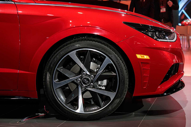 Hyundai Sonata 2020 "uống" chỉ 4,97 lít xăng cho 100 km - Hình 5 Hyundai Sonata 2020