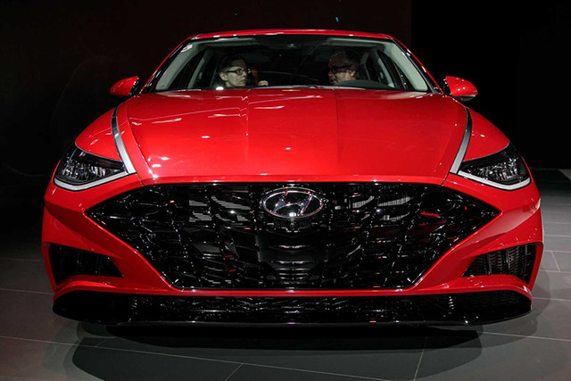 Hyundai Sonata 2020 "uống" chỉ 4,97 lít xăng cho 100 km - Hình 3 Hyundai Sonata 2020