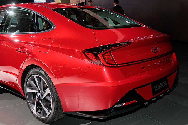 Hyundai Sonata 2020 "uống" chỉ 4,97 lít xăng cho 100 km - Hình 4 Hyundai Sonata 2020