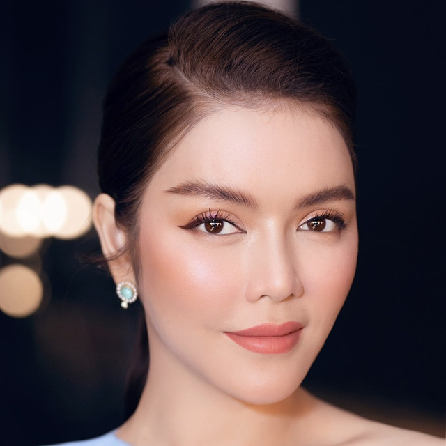 Lý Nhã Kỳ kinh doanh gì mà sở hữu khối tài sản đồ sộ đến vậy? Ly Nha Ky kinh doanh gi ma so huu khoi tai san do so den vay?