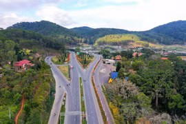 hênh lệch giá bồi thường và tiến độ tái định cư chậm đang là rào cản lớn trong việc triển khai hai dự án cao tốc Tân Phú - Bảo Lộc và Bảo Lộc - Liên Khương.