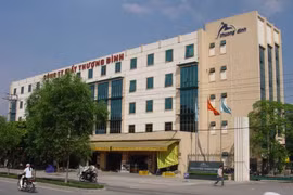 Thua lỗ kéo dài, Giầy Thượng Đình vẫn được trả giá cao gấp 14 lần thị giá