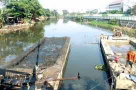 Môi trường Việt Úc trúng gói thu gom, vận chuyển bùn thải hơn 7 tỷ