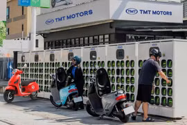 Vượt lỗ trăm tỷ, TMT Motors “mạnh tay” tham gia cuộc đua xe máy điện