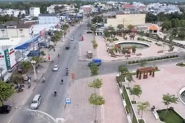 Công ty Cơ khí và Quảng cáo Huy Nam: Sân chơi riêng tại thị xã Bình Minh? [Kỳ 2] 