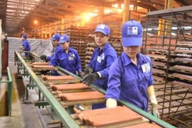 Viglacera Đông Triều vẫn lao đao, 13 quý không thoát lỗ