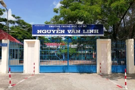 Gói thầu tại Trường THCS Nguyễn Văn Linh: Giá dự thầu sát sao, chờ đánh giá năng lực