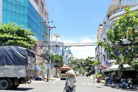 Gói thầu đường Mạc Vân, Q.8: Nguyên Ngọc “một mình một sân”, tiết kiệm 0,1%