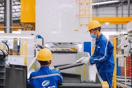 Người thân Chủ tịch HĐQT SMC bị xử phạt vì bán "chui" cổ phiếu